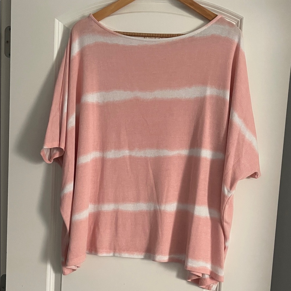 ODDY Pink and White Women's Short Sleeve Top